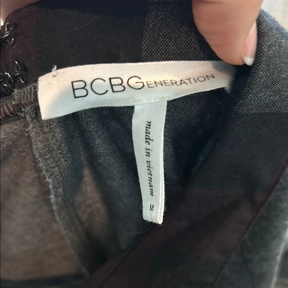 BCBGeneration Gray Plaid Hem Sweater - Picture 5 of 9